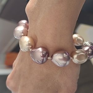 Vintage Faux Pearl bracelet